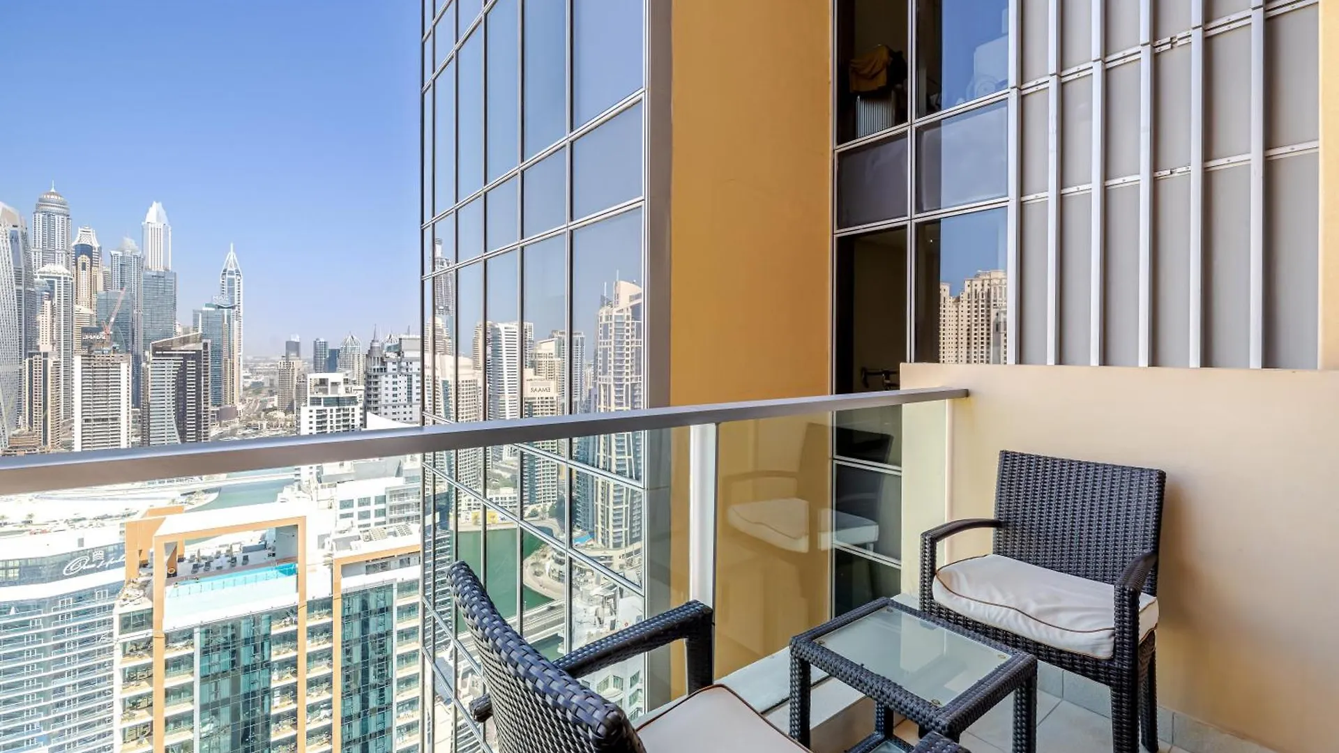 Apartment Studio Marina View With Direct Access To Marina Mall Dubai